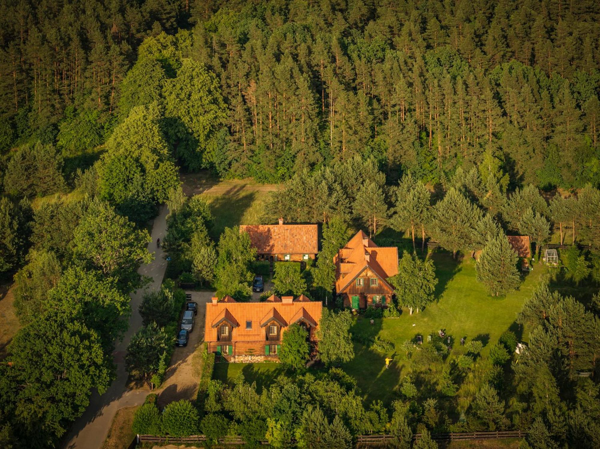 Gosciniec Szuwary Lägenhet Krutyń Exteriör bild